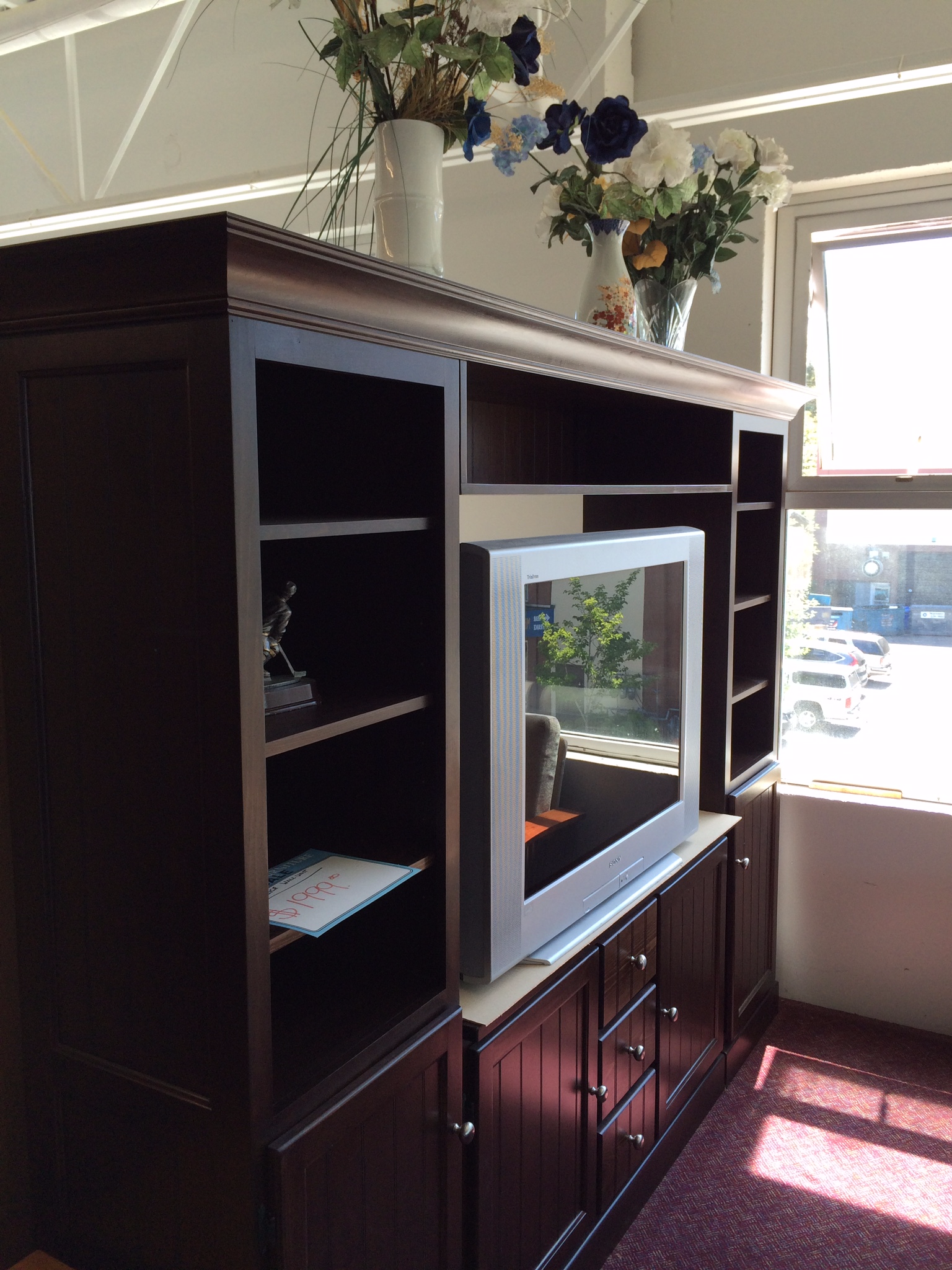 Custom Wall Entertainment Centres