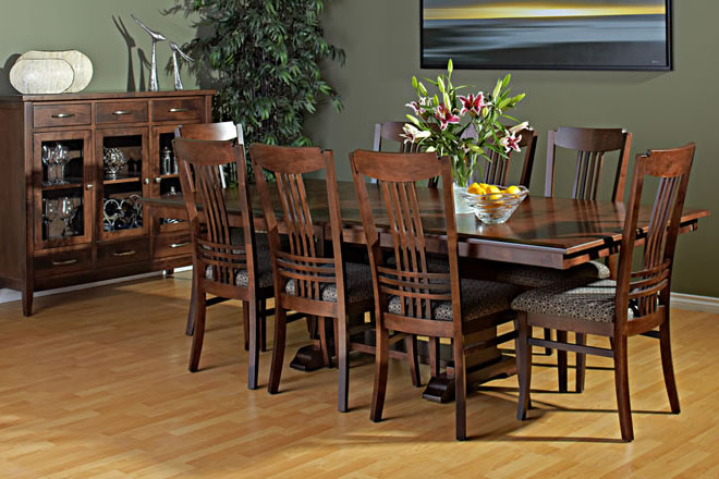 Hampton Dining Room Collection
