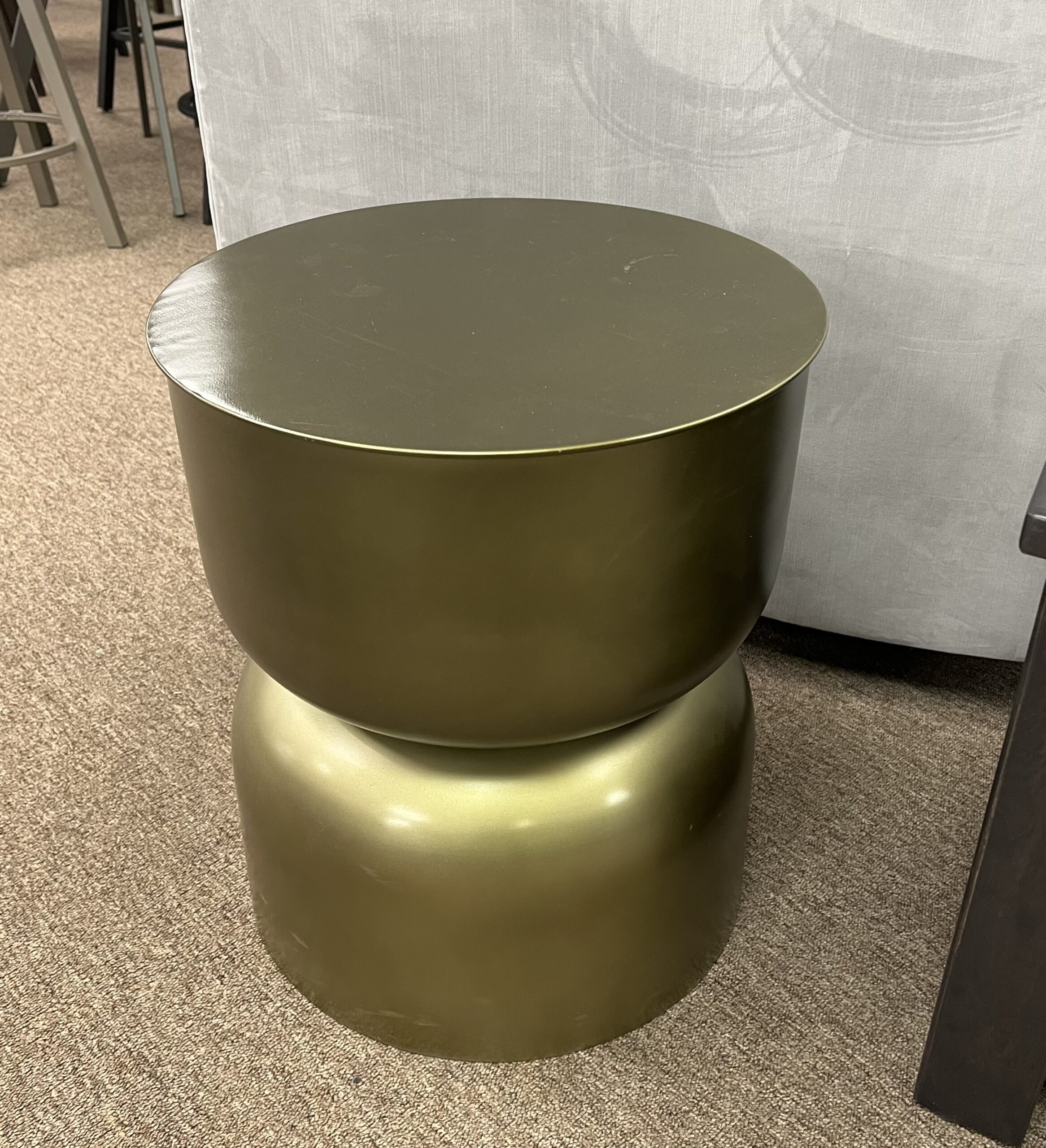 Mercana Catriona end table