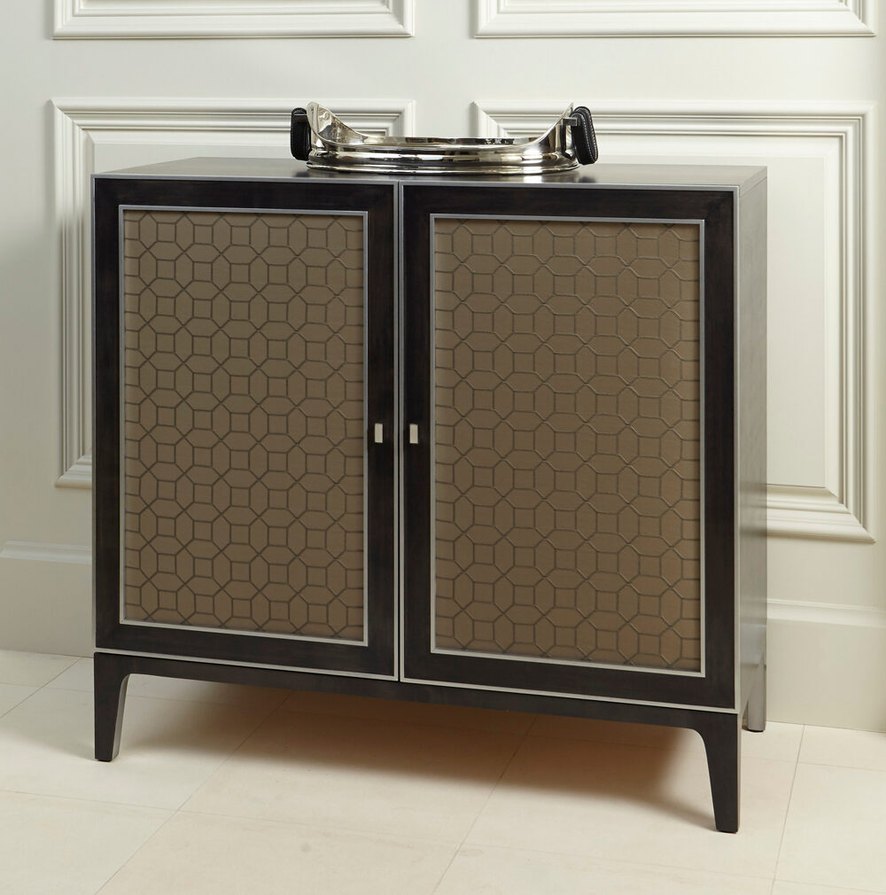 Luxe Cabinet 8093