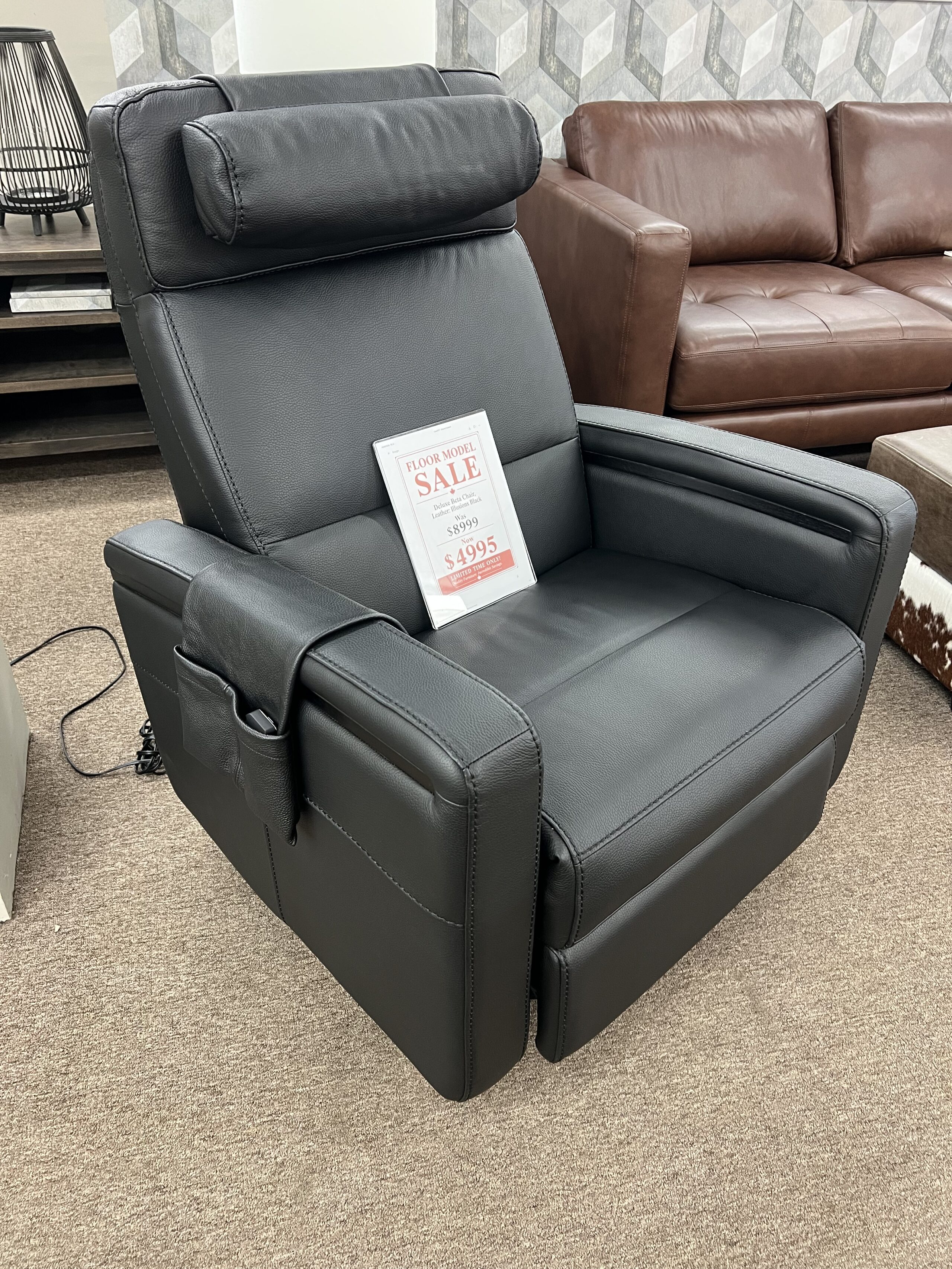 Jaymar Ego-Beta power recliner with massage