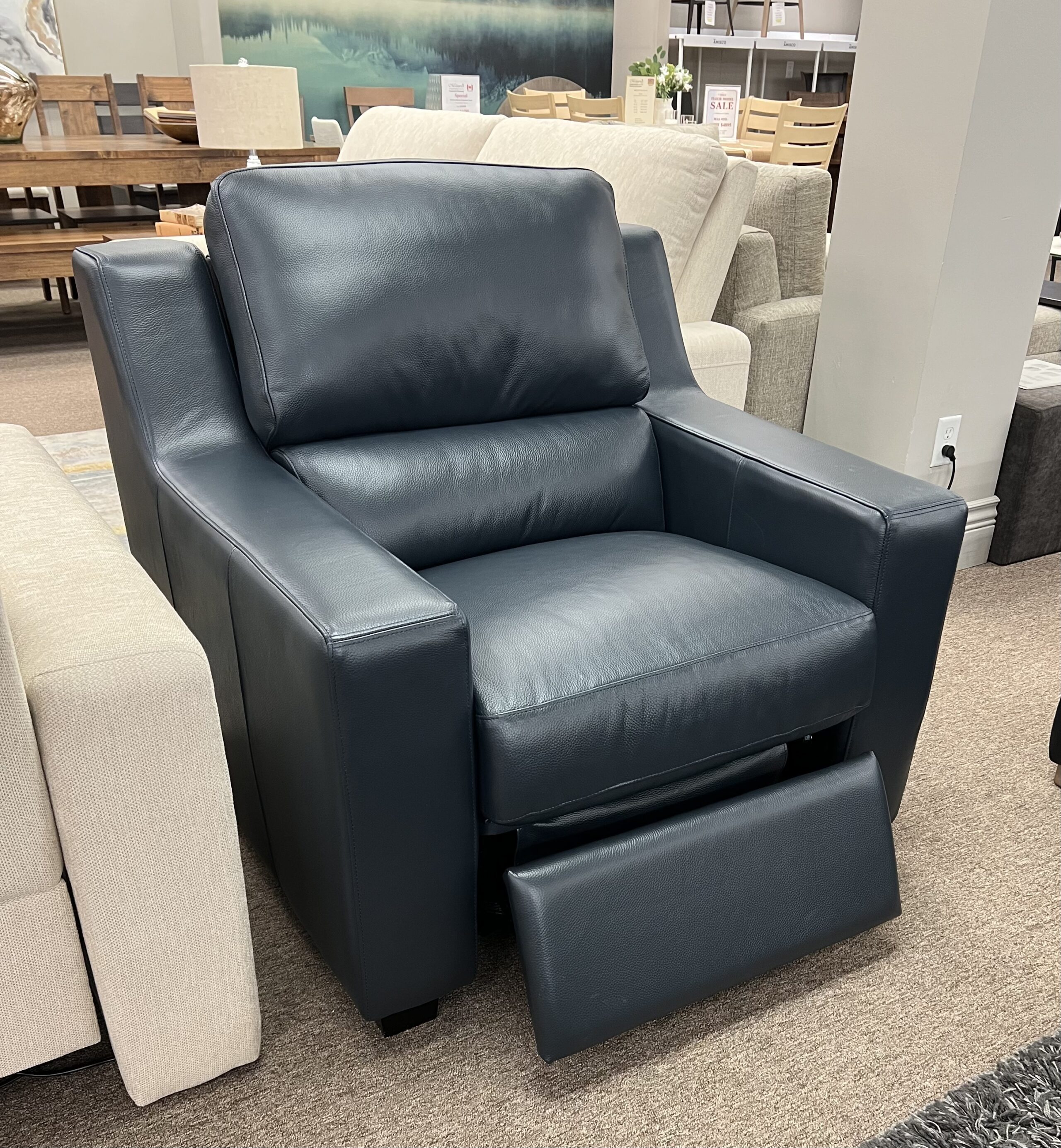 Peyton power recliner