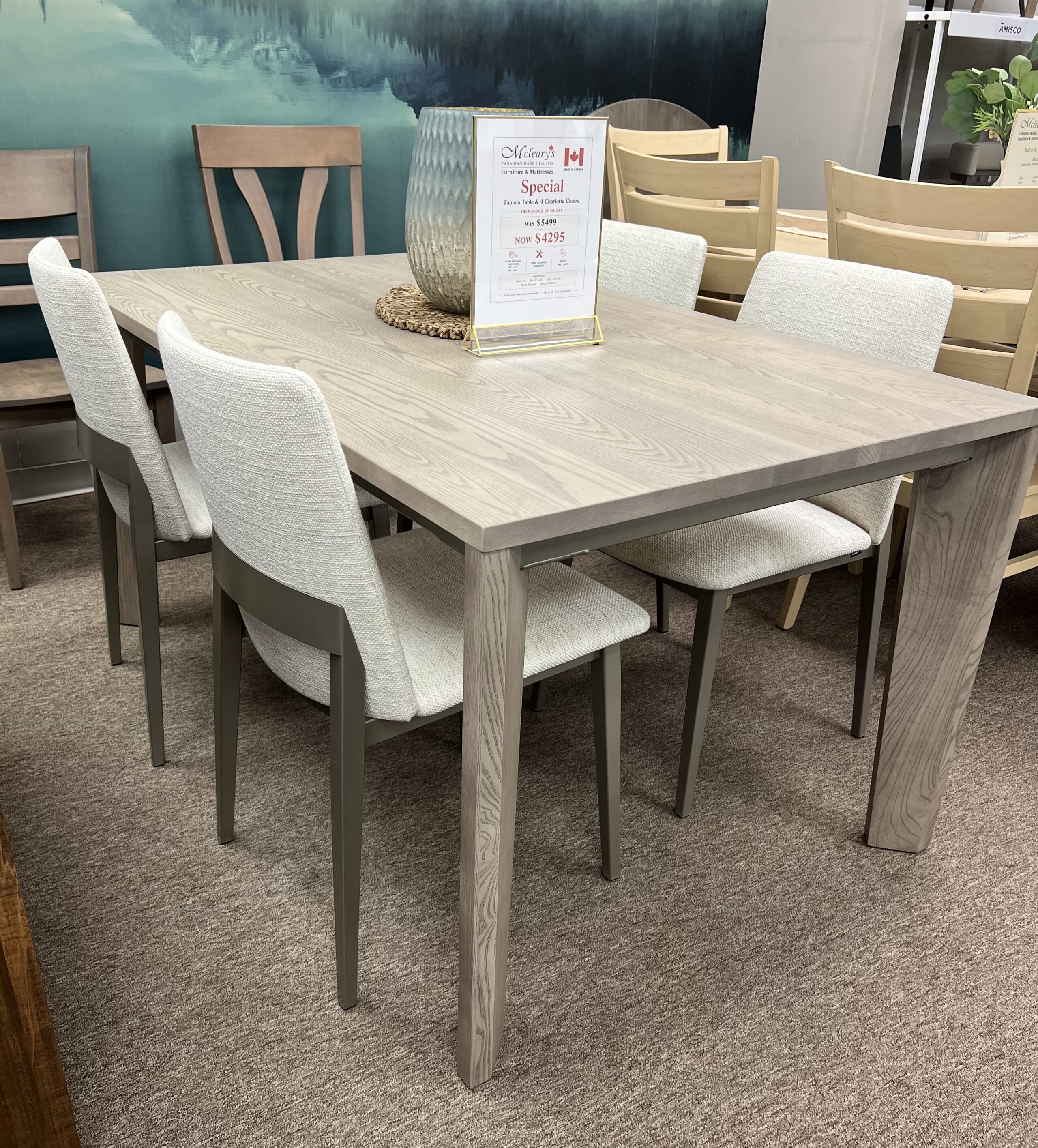 Fabiola table & 4 Charlotte chairs